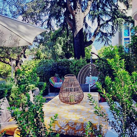 Apartment Wildflower In Privatvilla Im Herzen Merans Merano Exterior foto