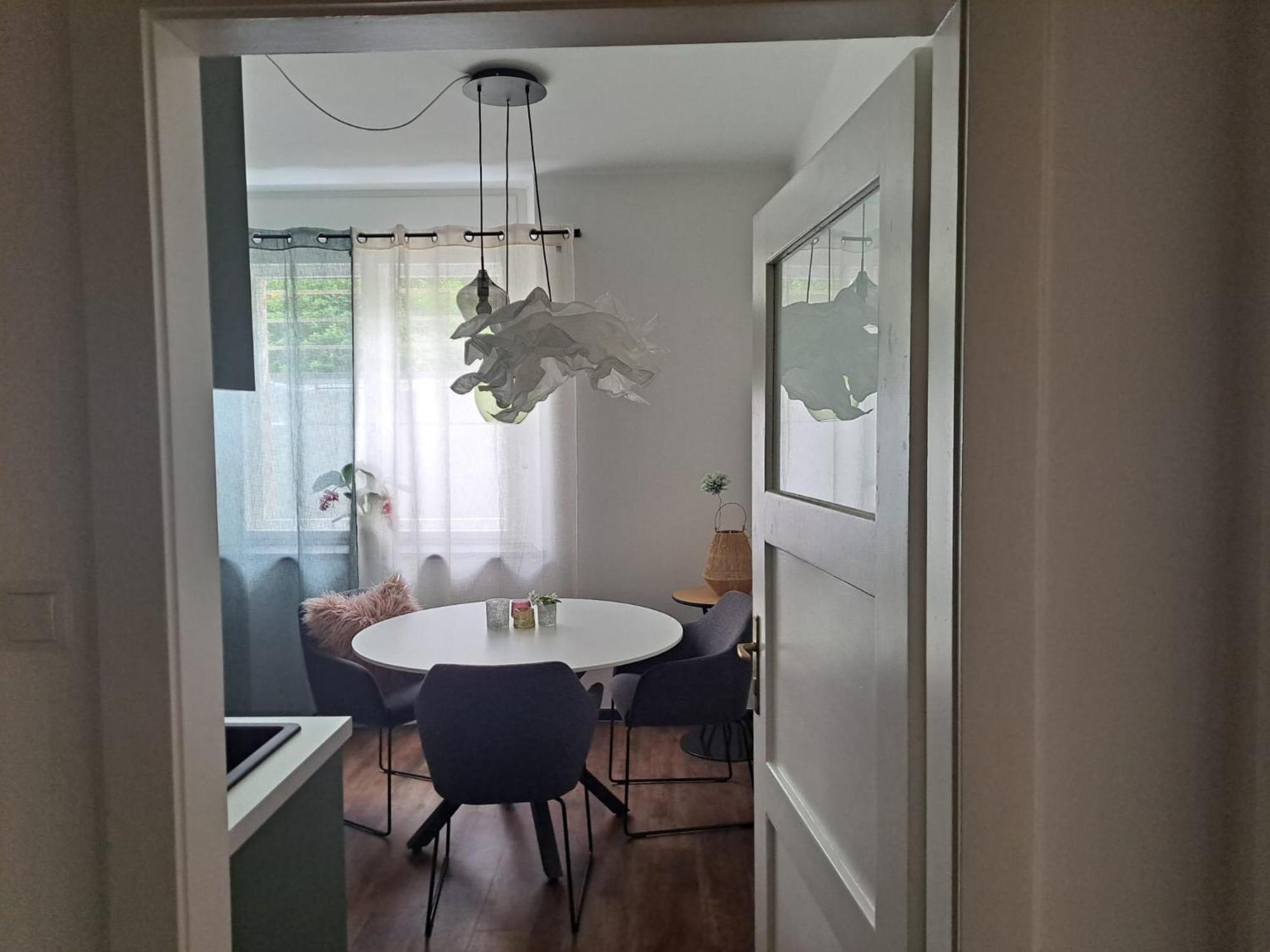 Apartment Wildflower In Privatvilla Im Herzen Merans Merano Exterior foto